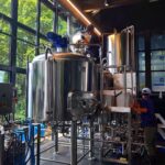 果物を使用した瓶内二次発酵のビール造りに必要なのは、作業効率と温度管理に重点を置いた設備のサムネイル